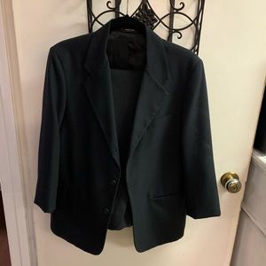 Black Mens suit.  Size 42s with 35s pants